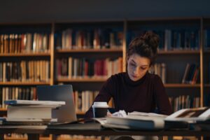 How to Write a Strong Thesis Statement